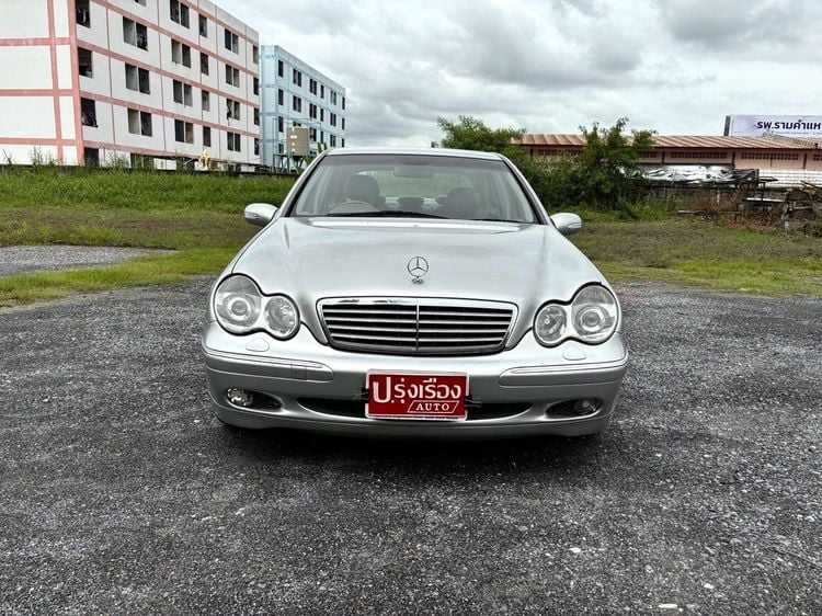 Mercedes-Benz C180 Kompressor 1.8 W203 1.8 Elegance เกียร์ออโต้ ปี 2003 รถมือสองสภาพดี รถเบนซ์มือสองราคาแสนกว่า