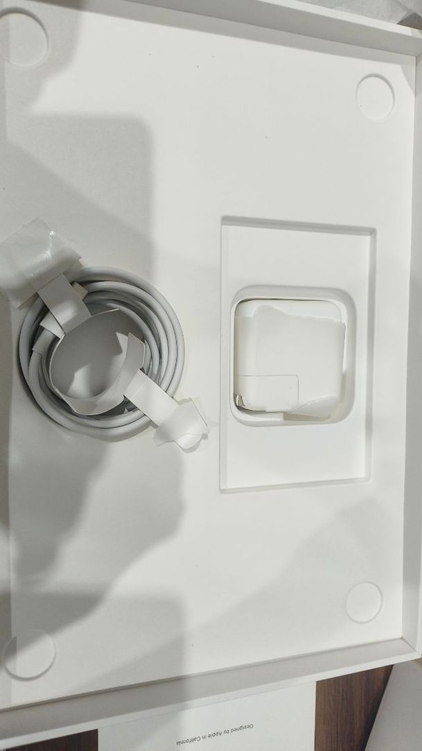 MacBook air m1,2020