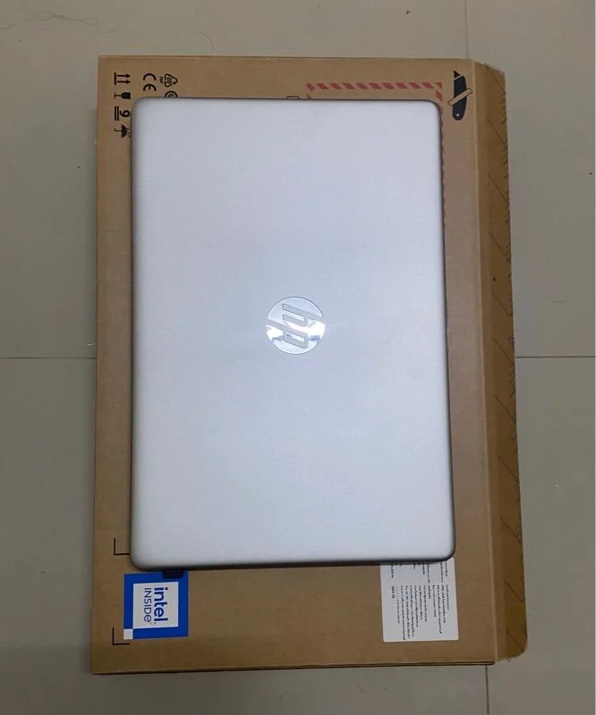 โน็ตบุ๊ค HP 15s-fq2725TU Silver