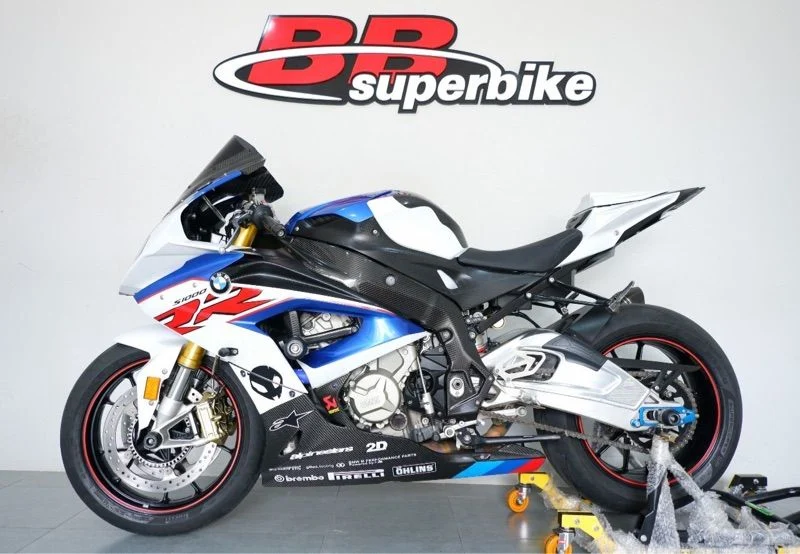 S1000rr tri-color, year 20, 11,000 km mileage, single owner, nearly 200,000 in custom parts, very stylish, in excellent conditio: 2 image