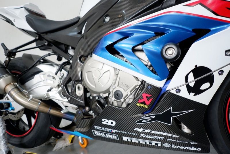 S1000rr tri-color, year 20, 11,000 km mileage, single owner, nearly 200,000 in custom parts, very stylish, in excellent conditio: 5 image