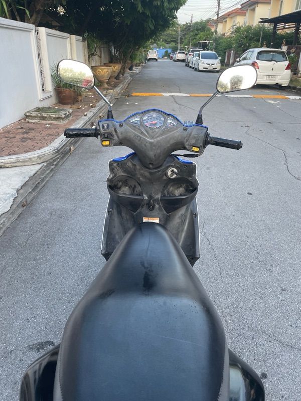 Suzuki model Sky Drive, fuel injection, year 2012, good engine condition, ready to use, you must try.: 9 image