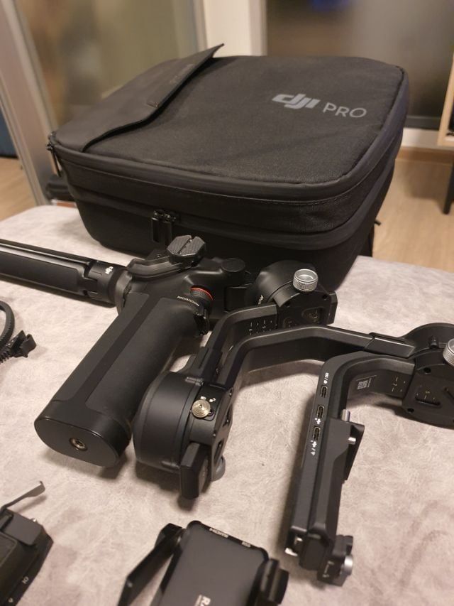 DJI RSC 2 Pro Combo used less than seven times, excellent condition like new, everything works normally. Interested in viewing a