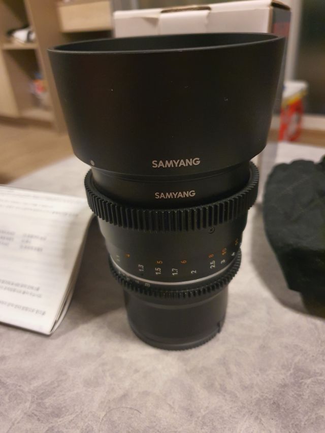 For Sale: SAMYANG VDSLR 85mm T1.5 MK2 Cine Lens for SONY FE. Manual focus lens with incredible bokeh.: 4 image