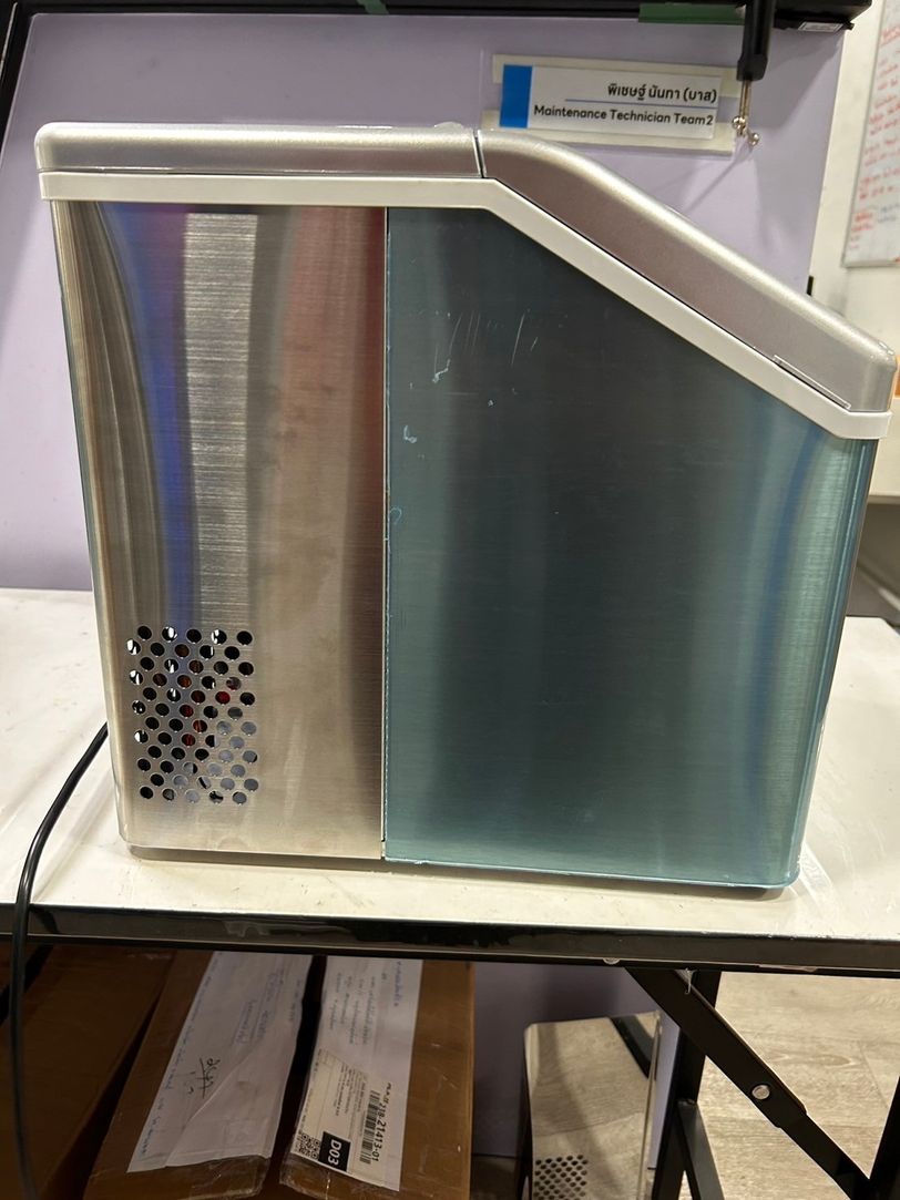 Ice Maker 13F Windows Display Model, Never Used, 1 Year Full Warranty: 4 image