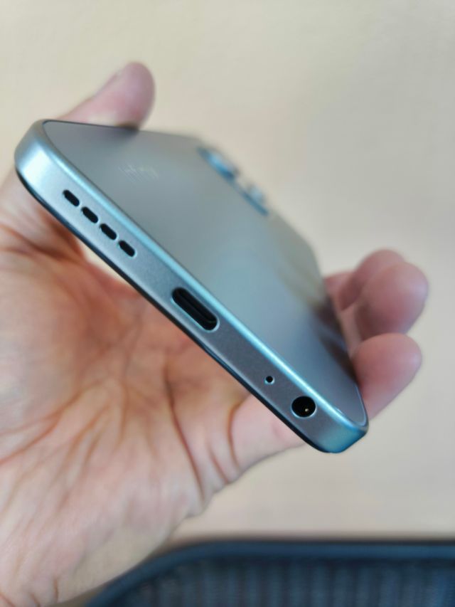 infinix Smart9 Titanium Color: 4 image