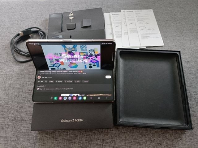 Samsung Z Fold4 256GB