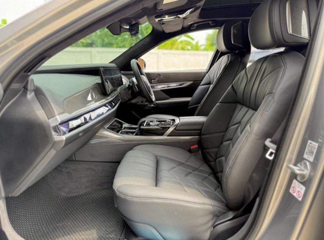 bmw 7 series 750e xDrive Msport: 8 image