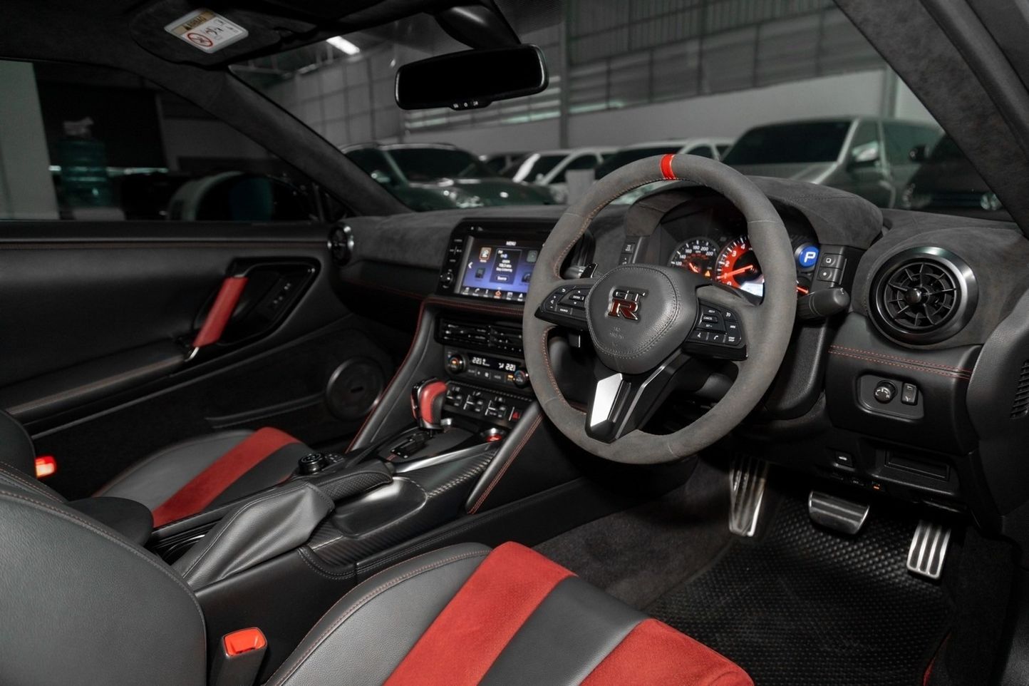 Nissan GTR Nismo (Black) 2021: 4 image