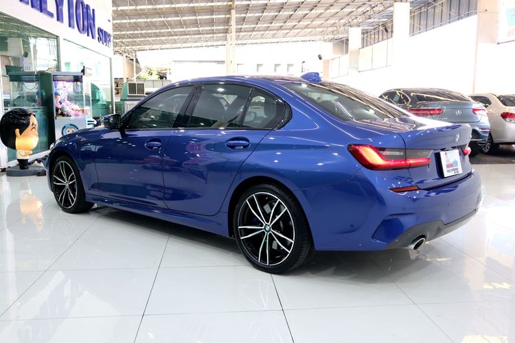 2020 Bmw 330e M-Sport G20: 3 image