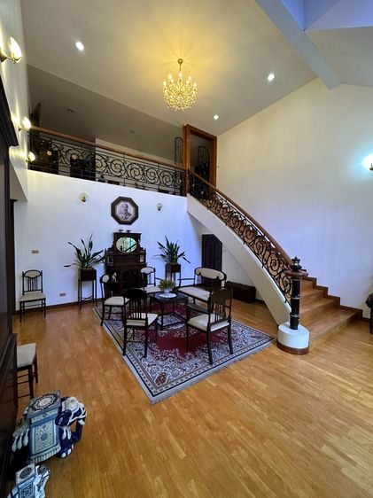Detached house of 200 sq.m. Around the corner Soi Lat Phrao 43 near Phawana metro station: 2 image
