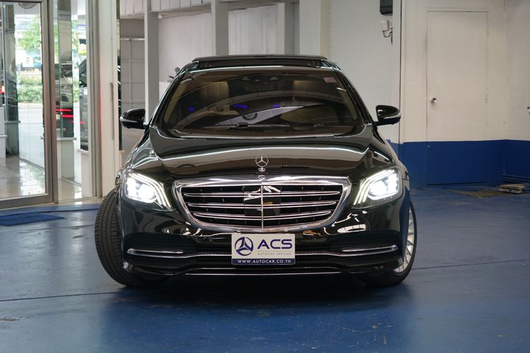 The Benz S350d Exclusive Facelift Year 19 drives only 39,xxx km. One owner of the Service center is in very good condition.: 2 image