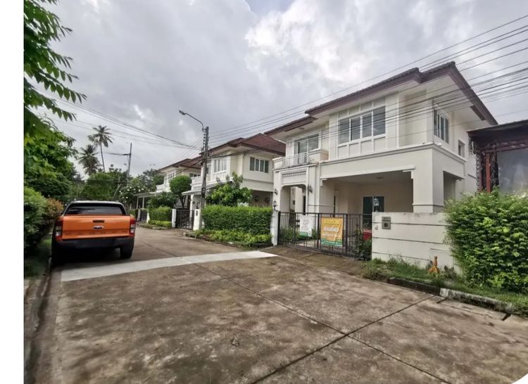 The Centro Rattanathibet Detached House: 3 image